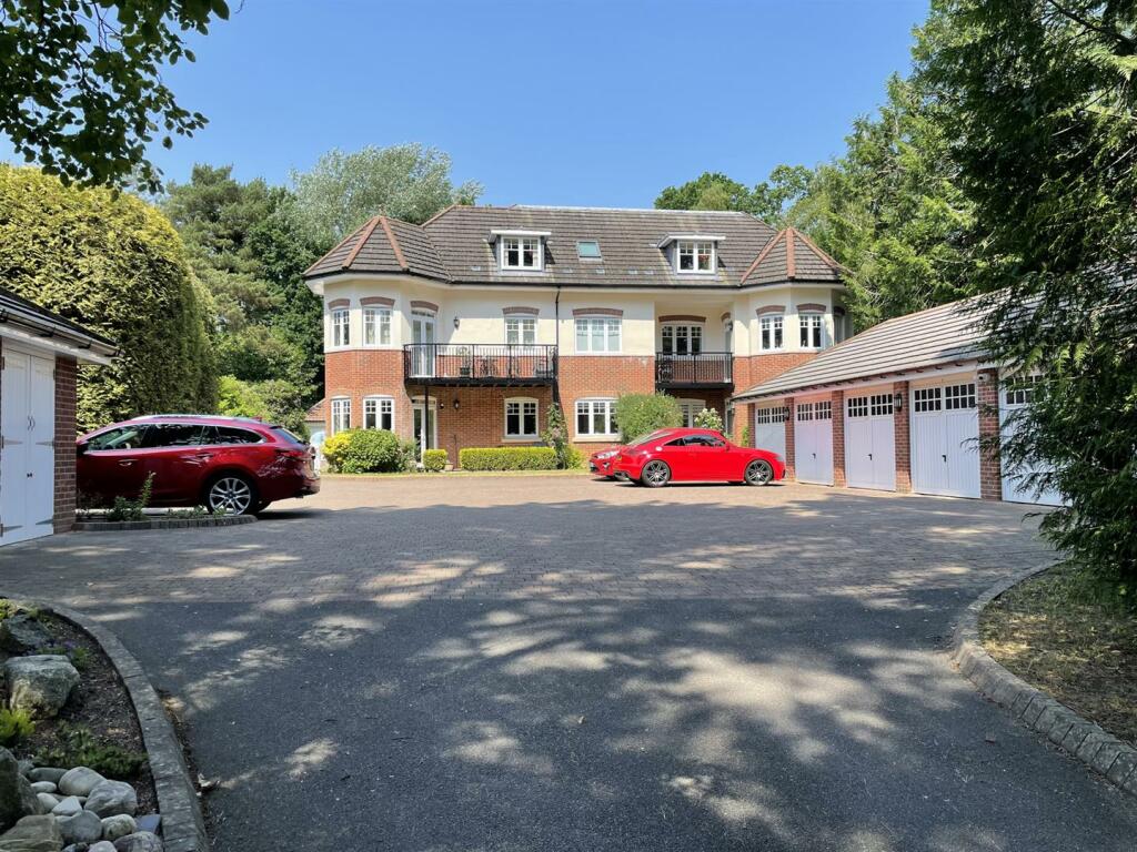 Additional property image - Golf Links Road, FERNDOWN