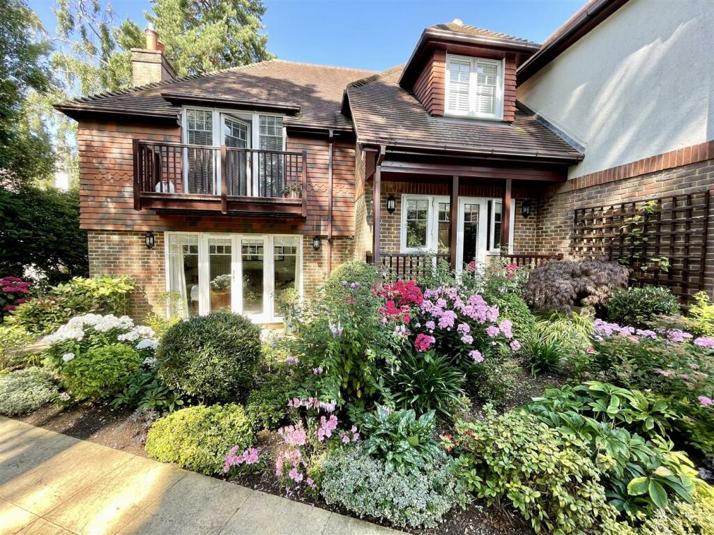 Additional property image - St Katherines Court, 126 Golf Links Road, Ferndown