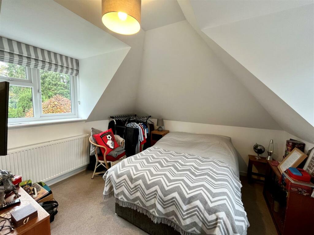 Additional property image - Crescent Walk, West Parley, Ferndown