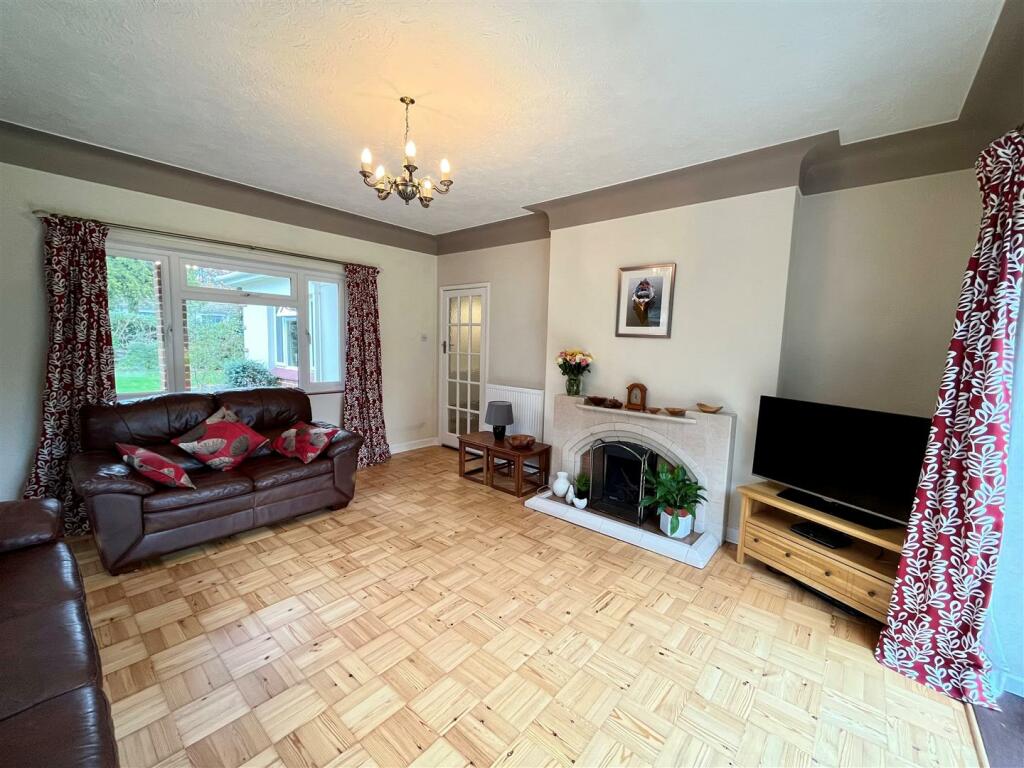 Additional property image - Crescent Walk, West Parley, Ferndown
