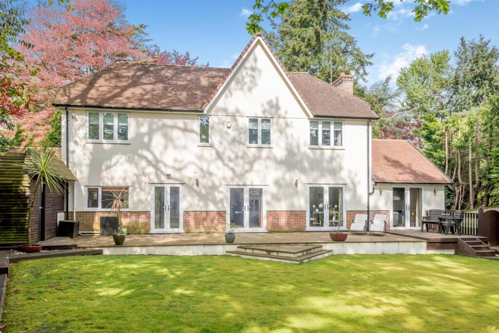 Additional property image - Woodland Walk, Ferndown