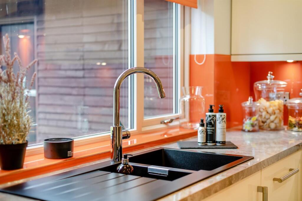 Additional property image - Woodland Walk, Ferndown