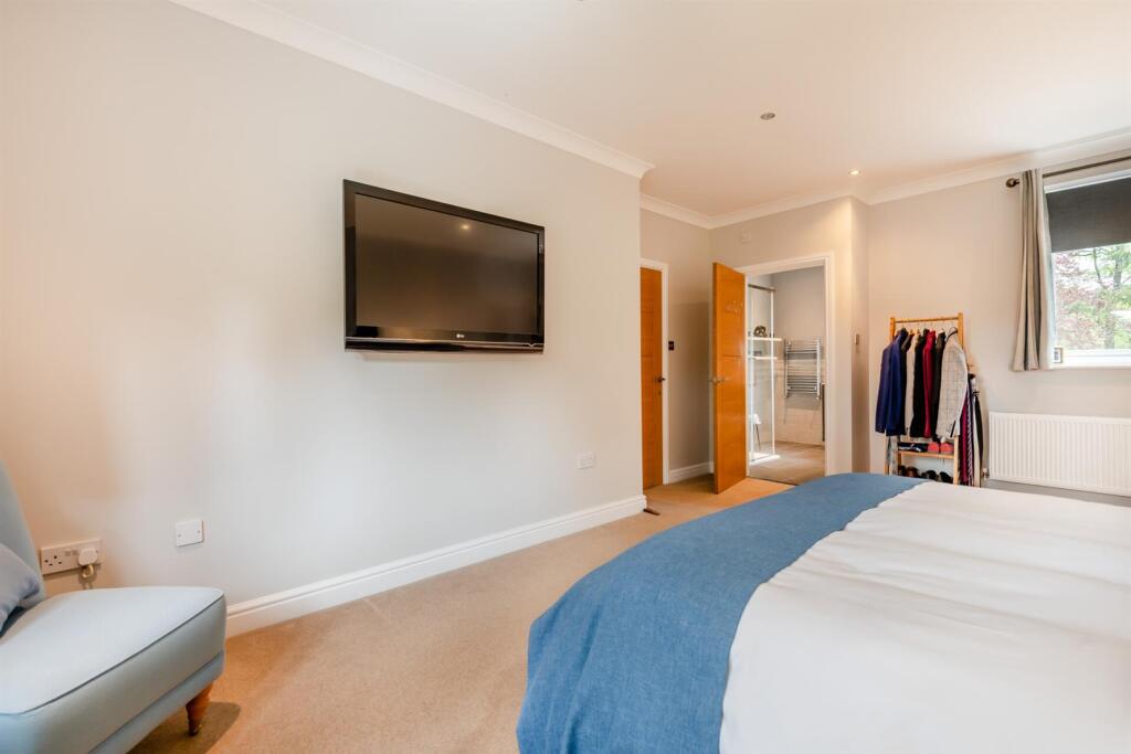 Additional property image - Woodland Walk, Ferndown