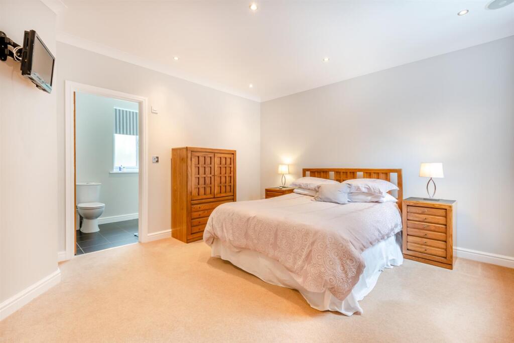 Additional property image - Woodland Walk, Ferndown