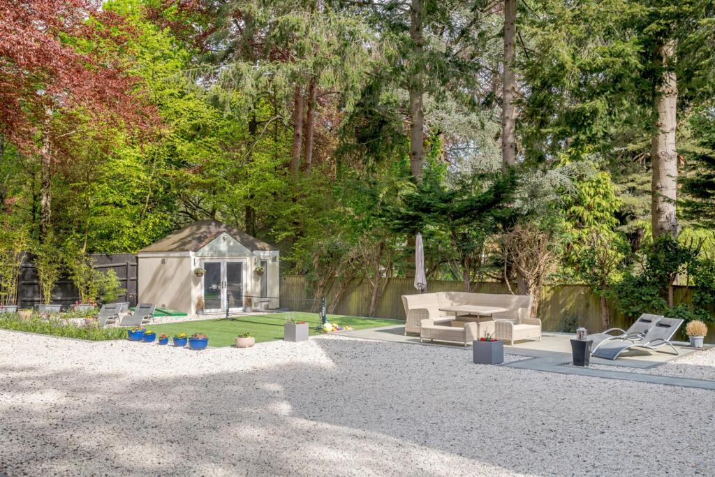 Additional property image - Woodland Walk, Ferndown