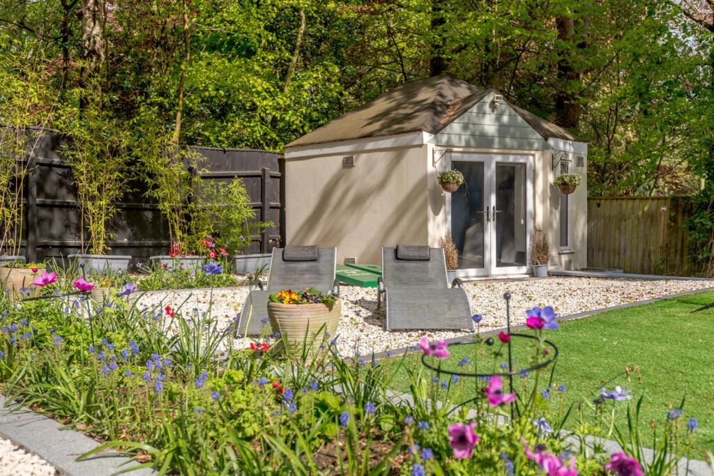 Additional property image - Woodland Walk, Ferndown