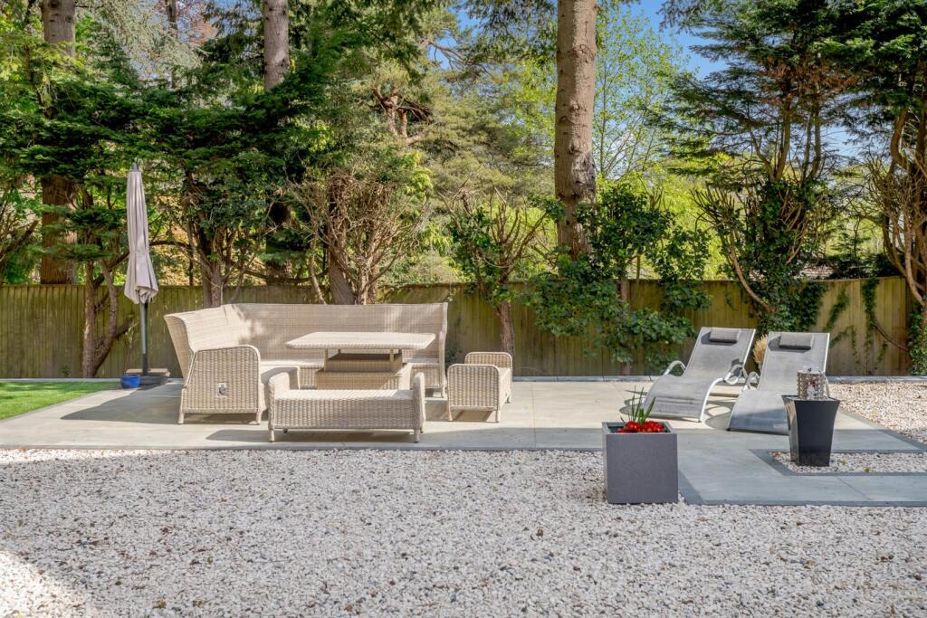 Additional property image - Woodland Walk, Ferndown