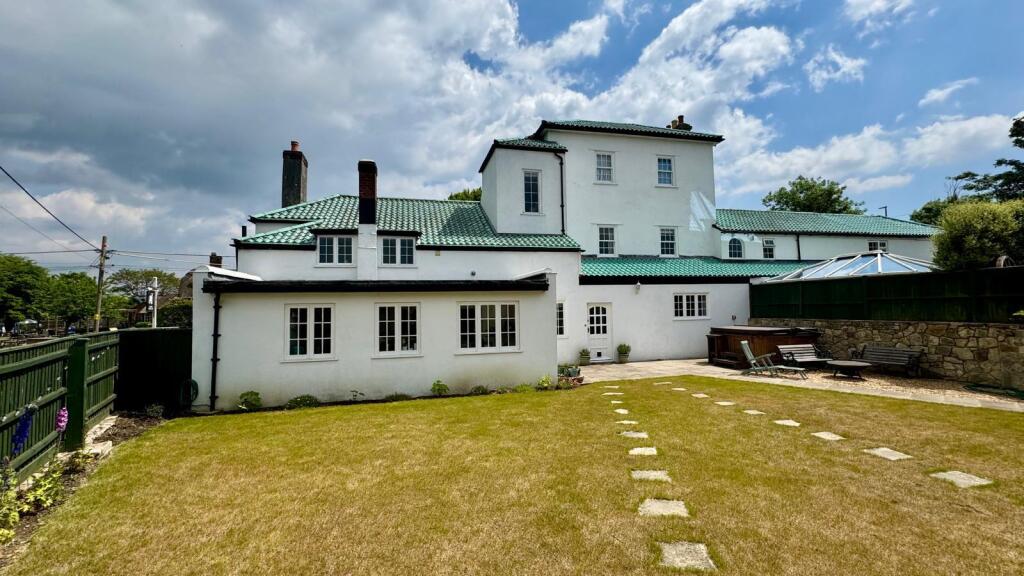 Main image of property: Wimborne Road, Corfe Mullen, Wimborne