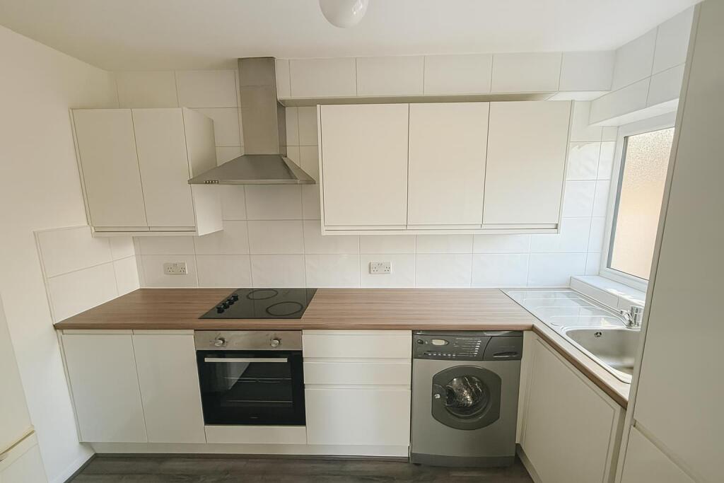 Main image of property: Hertford Road, Enfield 