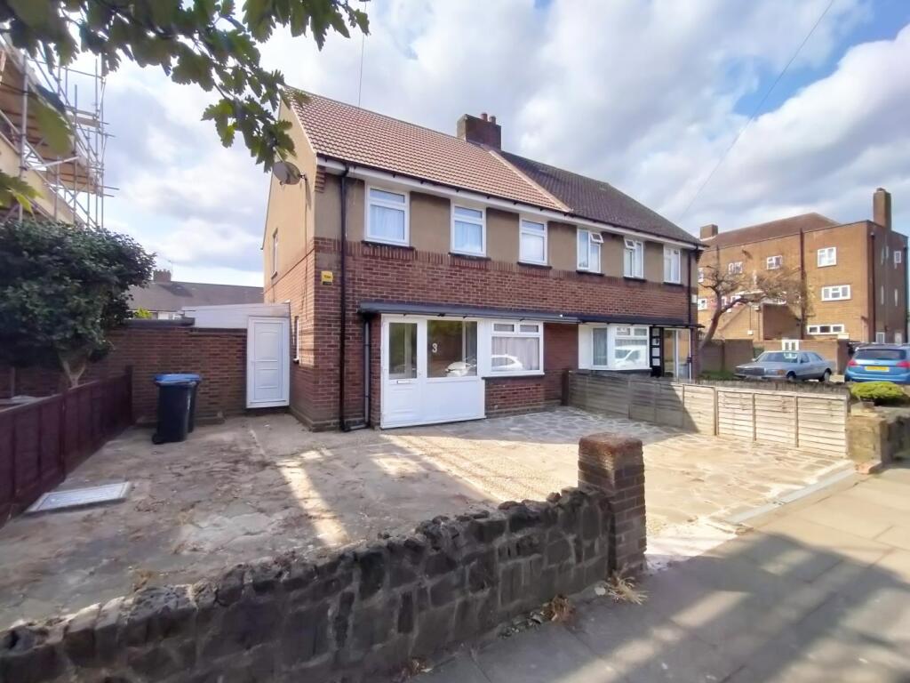 Main image of property: Chelsfield Avenue, Edmonton, N9 