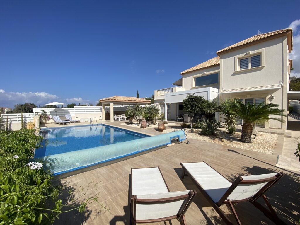 Main image of property: Sea Caves, Sea Caves