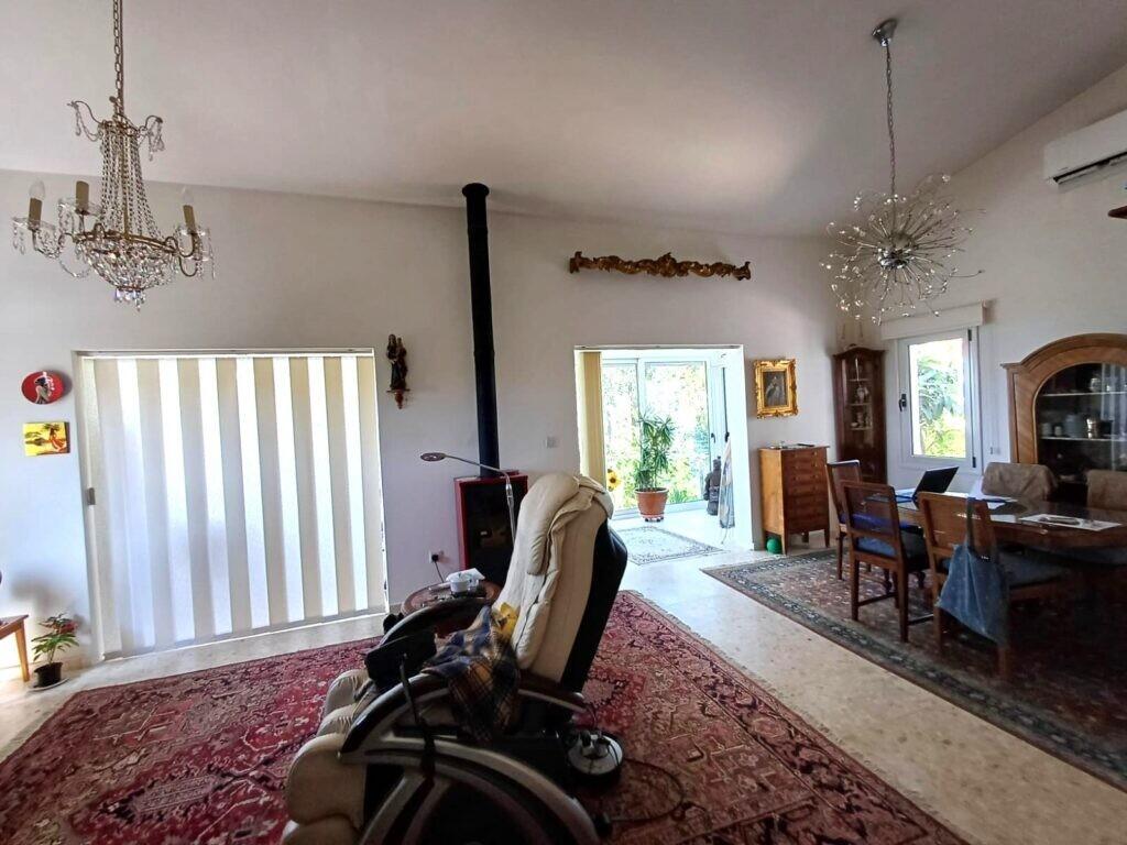 Main image of property: Bungalow - Tala, Tala