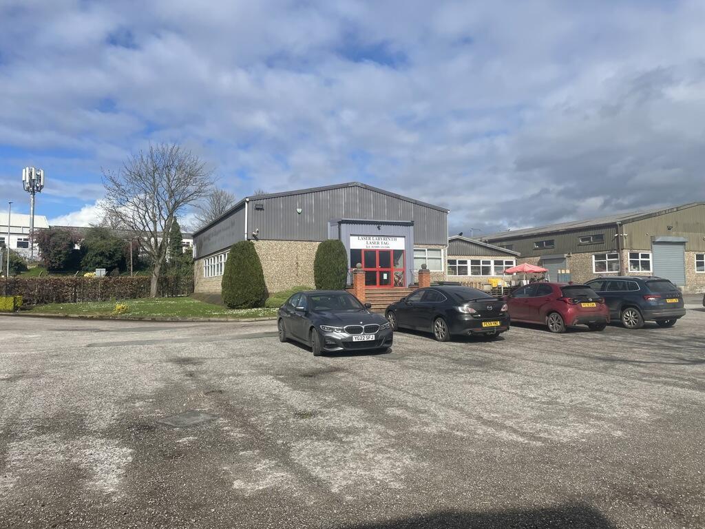 Warehouse to lease in Units 1 & 2, Jubilee Business Park, Kilton Road, Worksop, Nottinghamshire