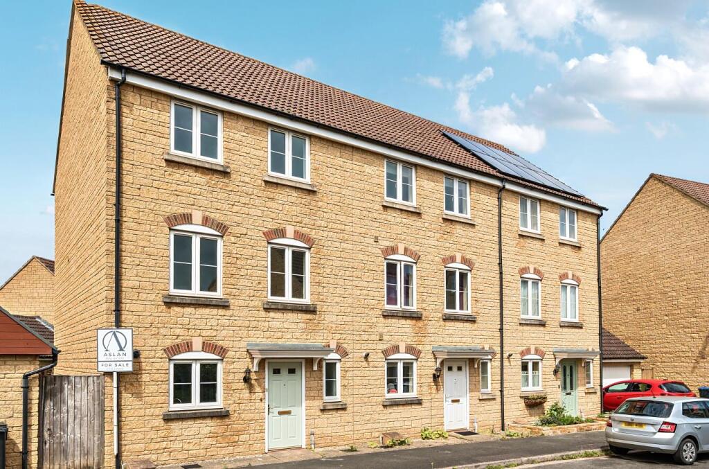 Main image of property: Avenue De Gien, Malmesbury, SN16