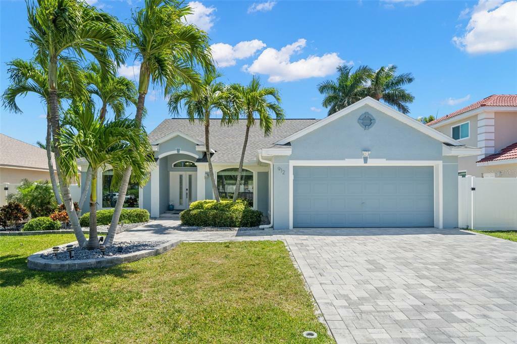 Discover Your Dream Home in Florida with Signature Collection Realty