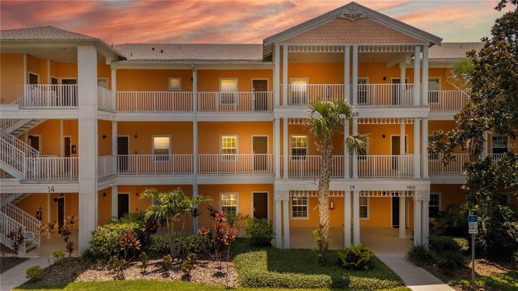 Main image of property: Florida, Polk County, Davenport
