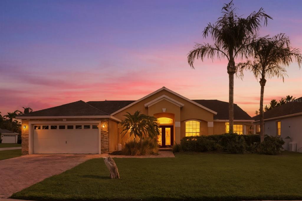 Main image of property: Florida, Polk County, Davenport