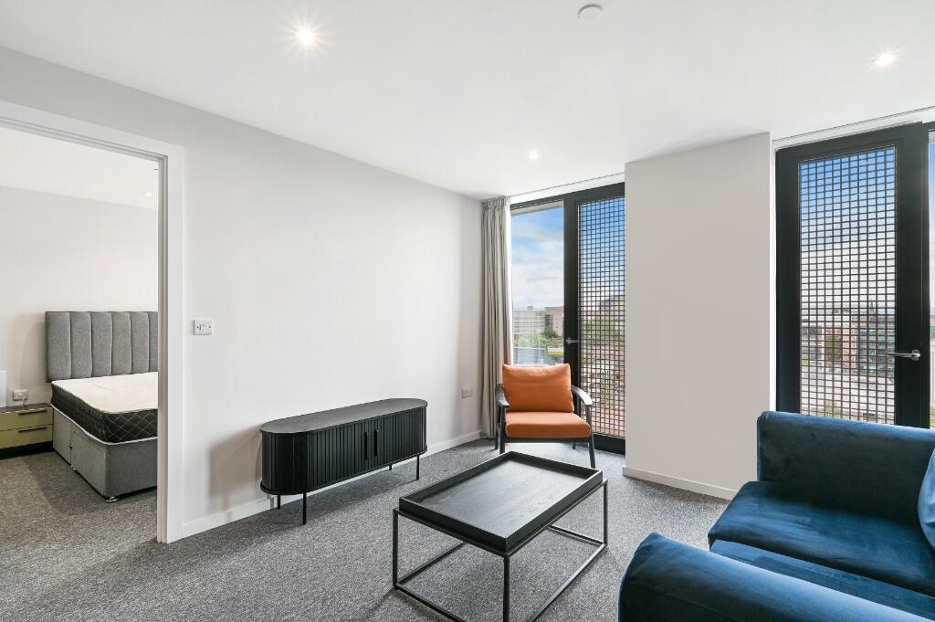 Main image of property: Daw Bank, Stockport, Greater Manchester, SK3