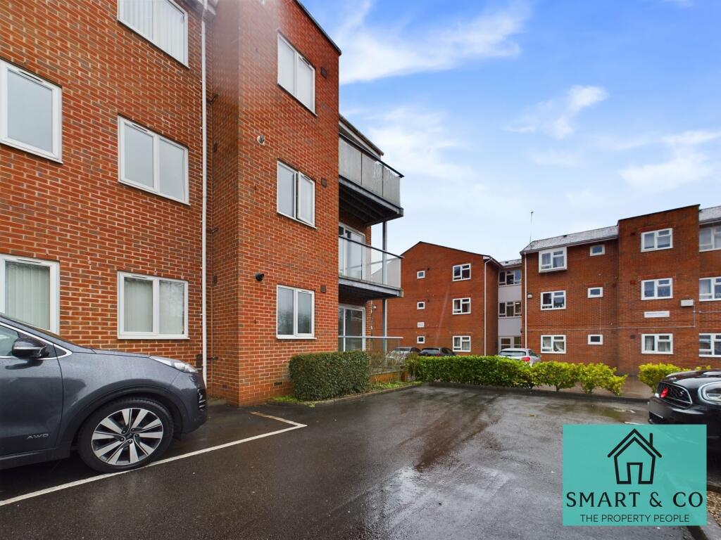 2 bedroom flat for sale in Wessex Court, Stoke-on-Trent, , ST6