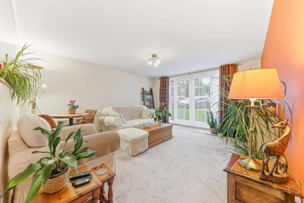 Main image of property: 205 Broadgate Lane, Horsforth, LS18