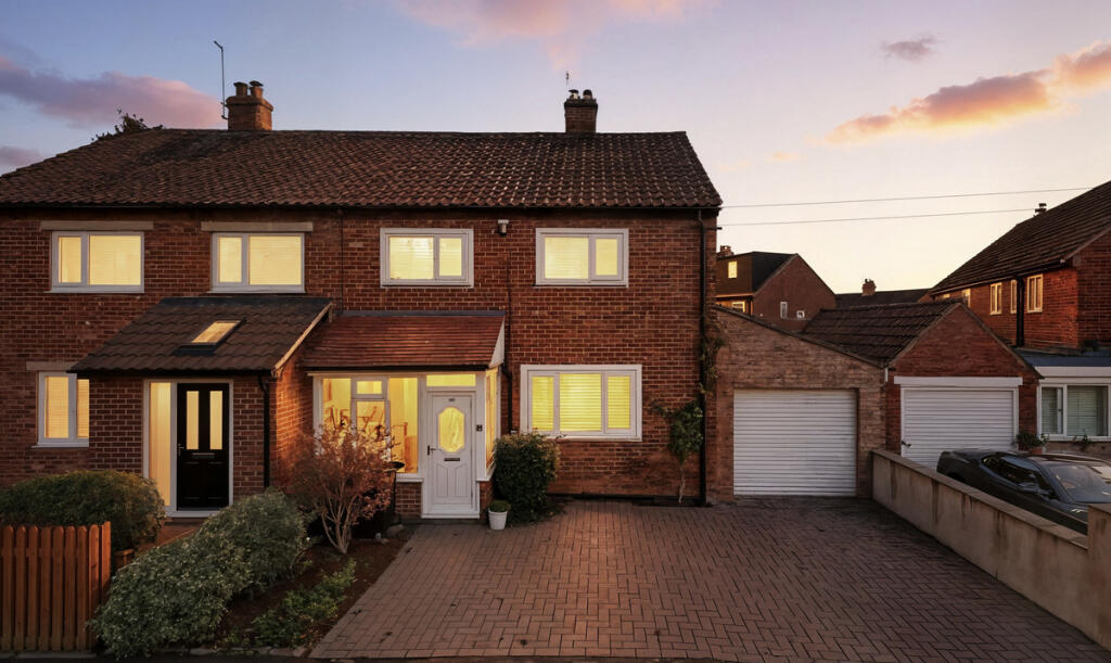 Main image of property: Harlow Avenue, Harrogate, HG2