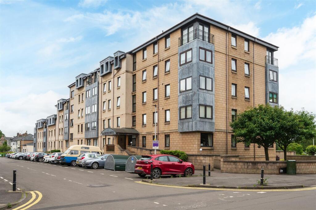 Main image of property: Roseburn Drive, Roseburn, Edinburgh