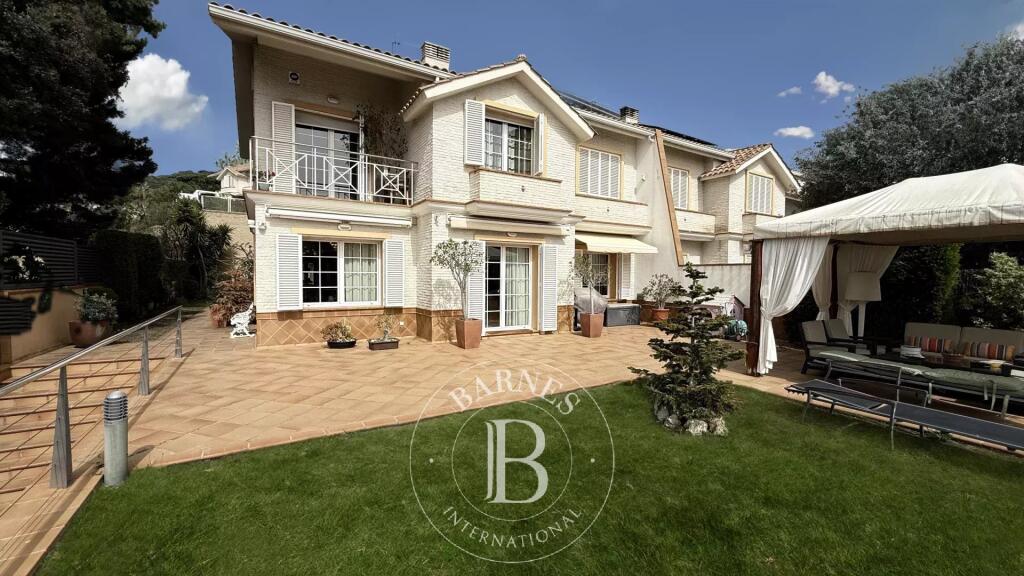 Main image of property: Spain