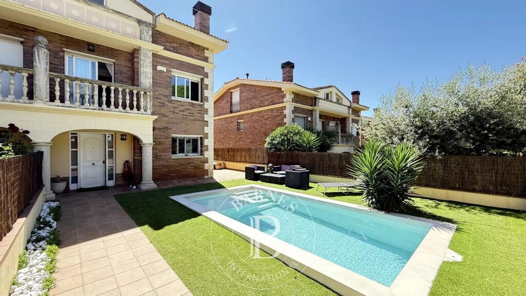 Main image of property: Catalonia, Barcelona, Sant Vicenc de Montalt