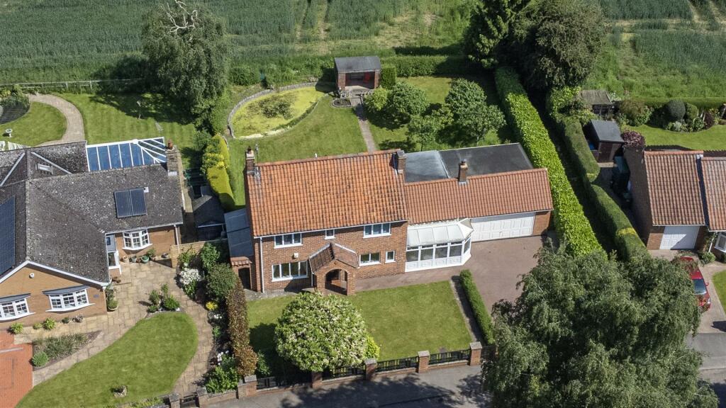 3 bedroom house for sale in North Back Lane, Stillington, York, YO61