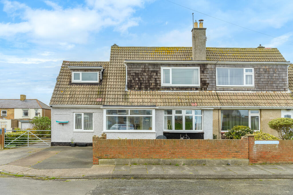 3 bedroom semidetached house for sale in Gordon Villas, Amble