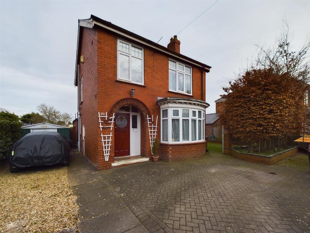 Main image of property: Rosebery Avenue, Boston