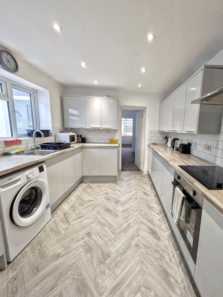 Main image of property: Mostyn Street, Aberdare, CF44