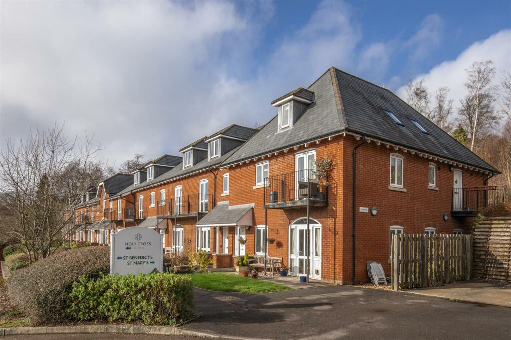Main image of property: St Marys Road, Heathfield TN21 0EP