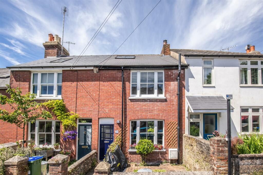 Main image of property: Leicester Road, Lewes BN7 1SX