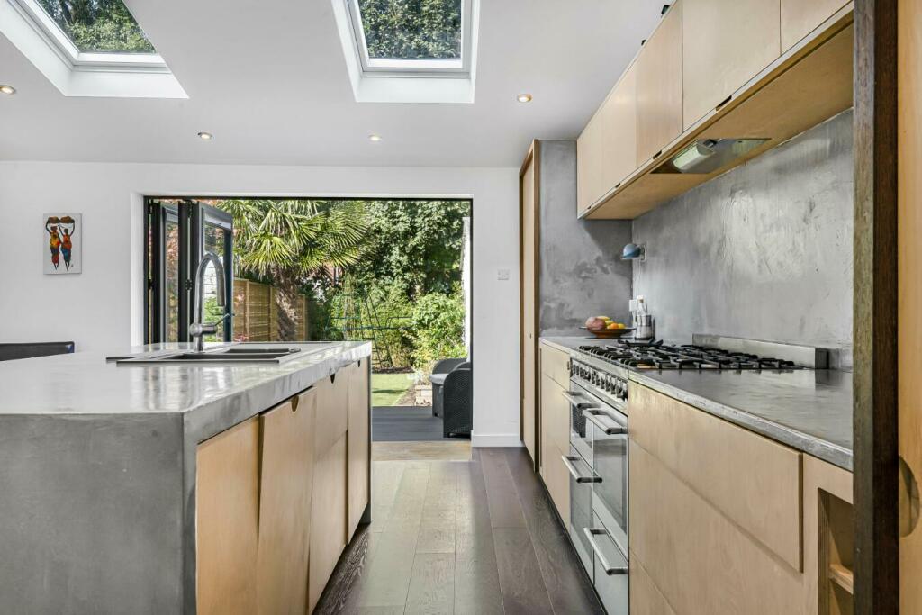 Additional property image - Winterbourne Close, Lewes BN7 1JY