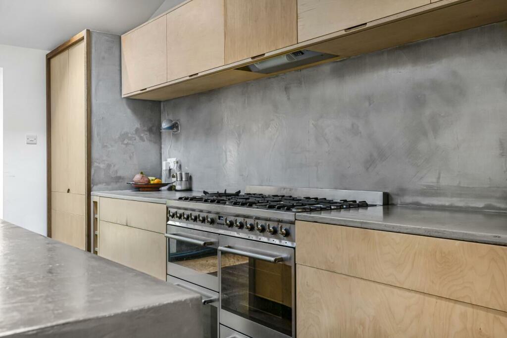 Additional property image - Winterbourne Close, Lewes BN7 1JY