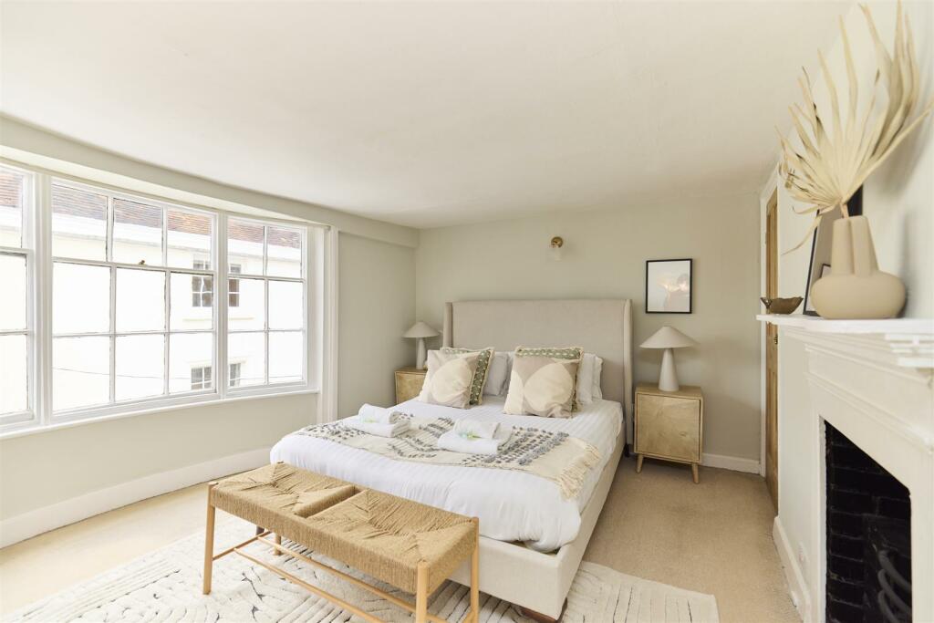 Additional property image - High Street, Lewes, BN7 1XH