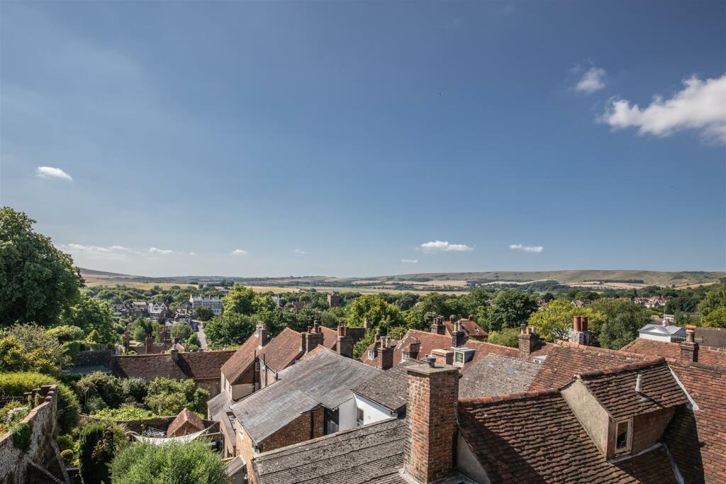 Additional property image - High Street, Lewes, BN7 1XH
