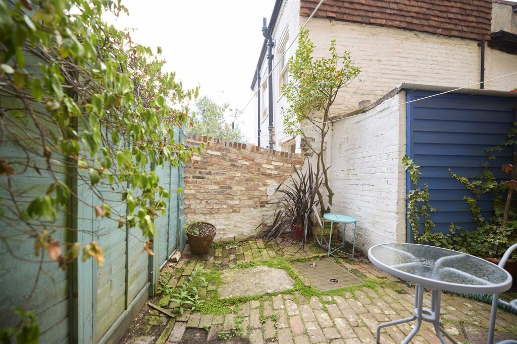 Additional property image - High Street, Lewes, BN7 1XH