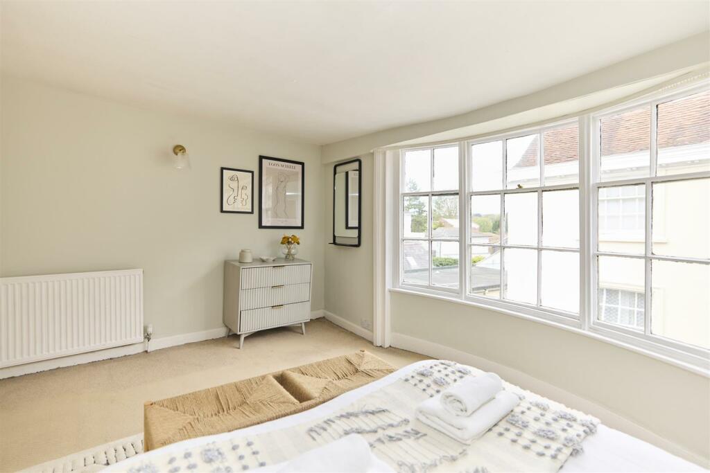 Additional property image - High Street, Lewes, BN7 1XH