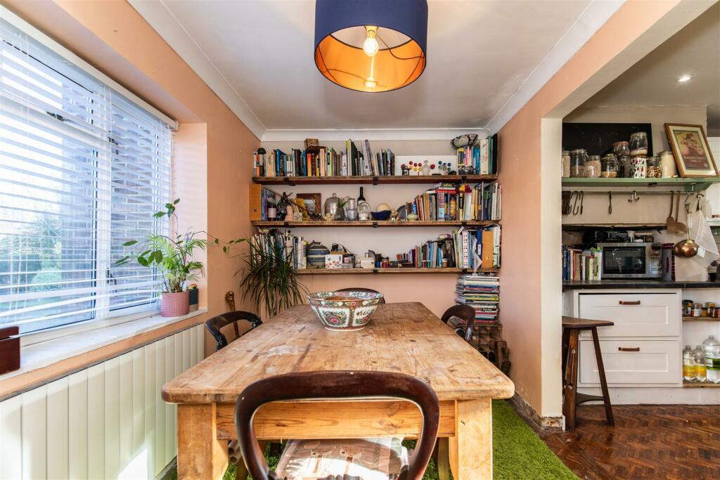 Additional property image - Oak Tree, Barcombe, Lewes BN8 5DP