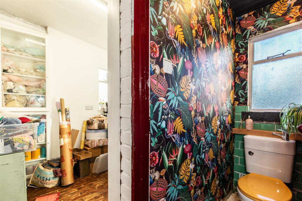 Additional property image - Oak Tree, Barcombe, Lewes BN8 5DP