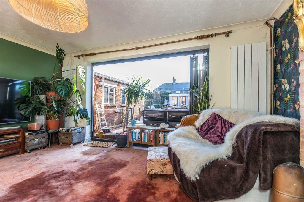 Additional property image - Oak Tree, Barcombe, Lewes BN8 5DP