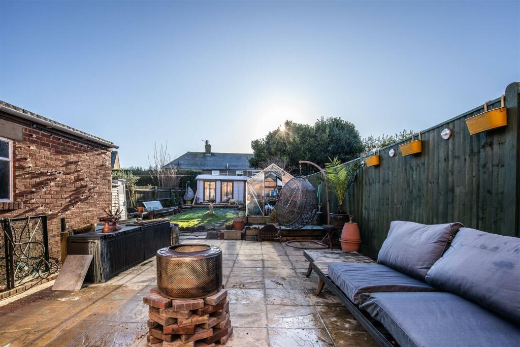 Additional property image - Oak Tree, Barcombe, Lewes BN8 5DP