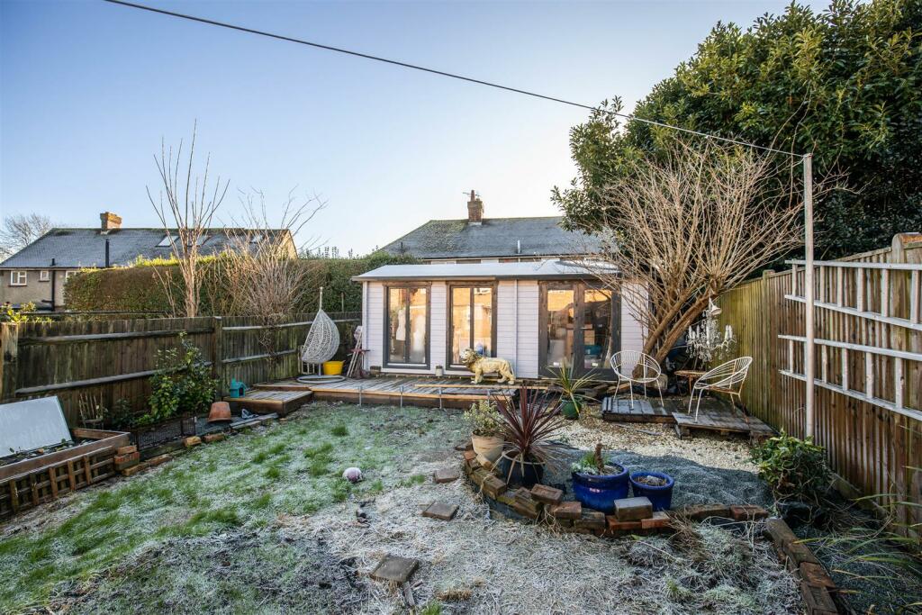 Additional property image - Oak Tree, Barcombe, Lewes BN8 5DP