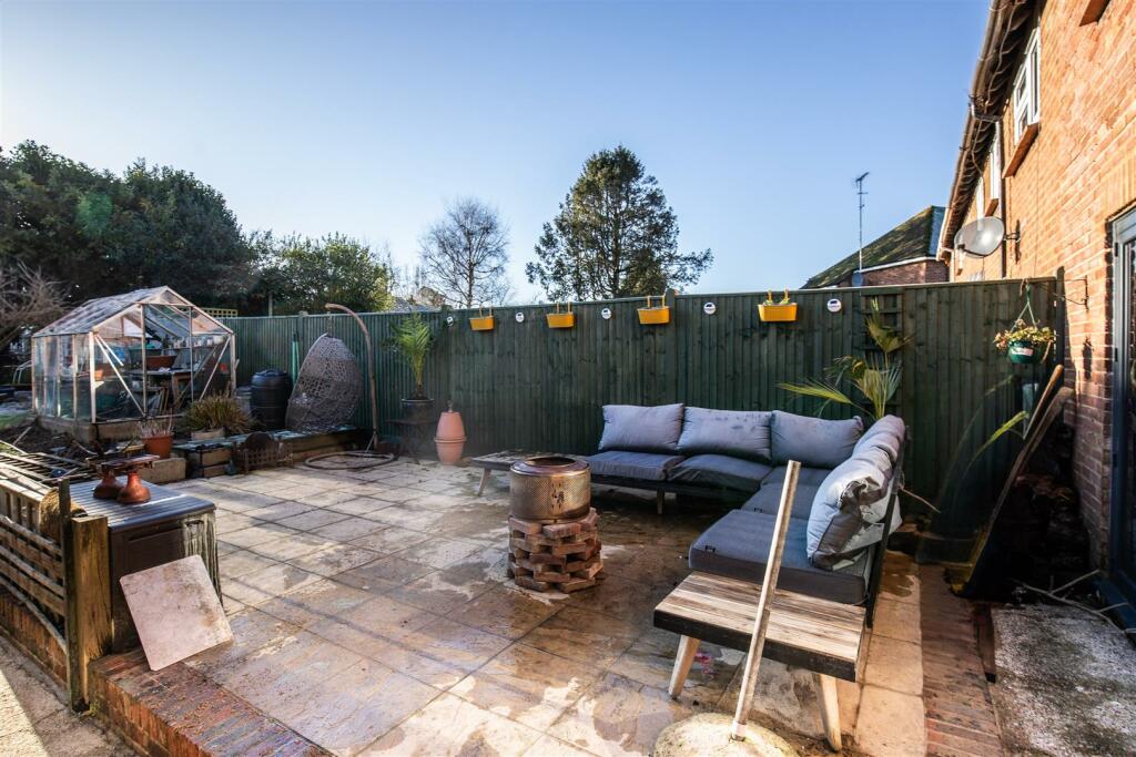 Additional property image - Oak Tree, Barcombe, Lewes BN8 5DP