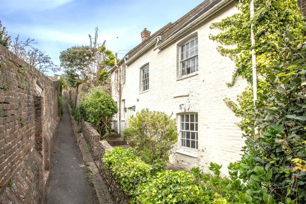 Main image of property: Green Lane, Lewes BN7 1UH