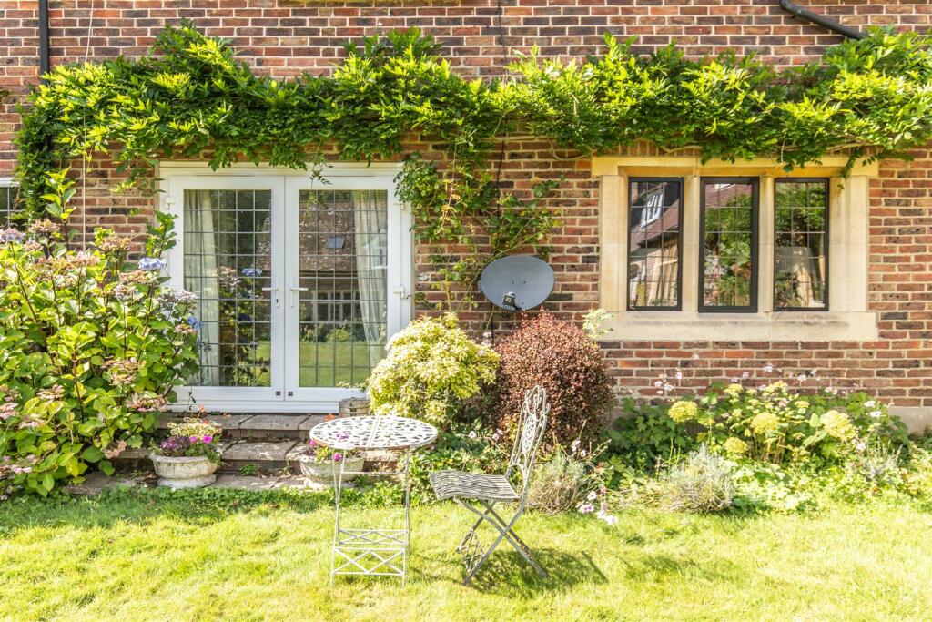 Additional property image - Ailies Lane, East Hoathly, BN8 6QP