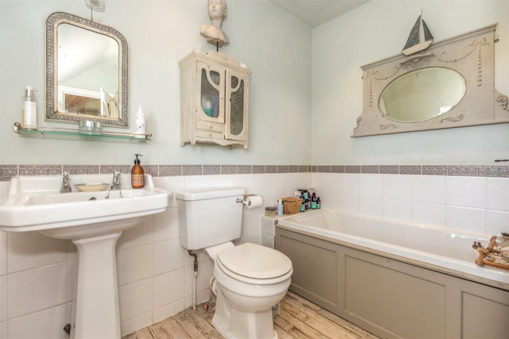 Additional property image - Ailies Lane, East Hoathly, BN8 6QP