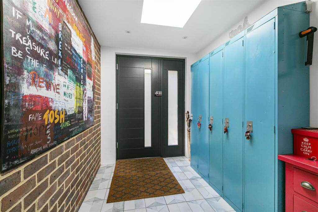 Additional property image - South Street, East Hoathly, Lewes, BN8 6DT